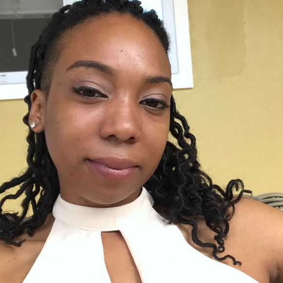 Meet your Posher, Chelsea - Picture 1 of 1